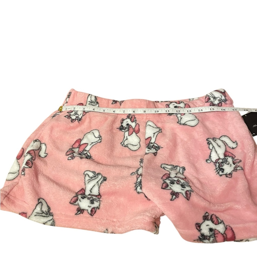 Disney Pink Fleece sleep shorts with Marie Design Sz xl 17” waist